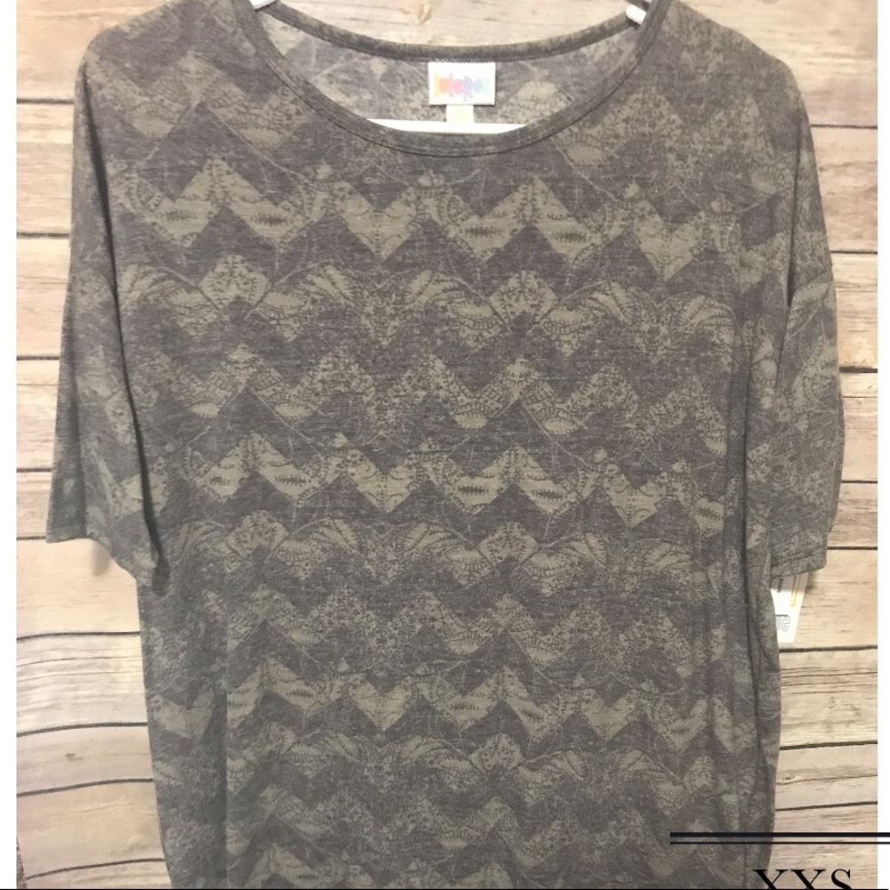 LuLaRoe Irma Tunic